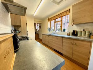 Kitchen- click for photo gallery